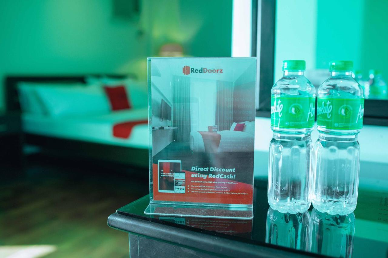 Reddoorz Plus Near Naia Expressway Πασάι Εξωτερικό φωτογραφία
